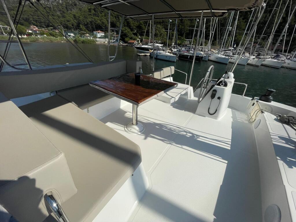 Catamaran 