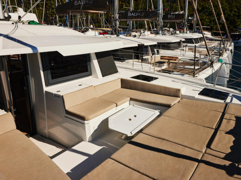 Catamaran 