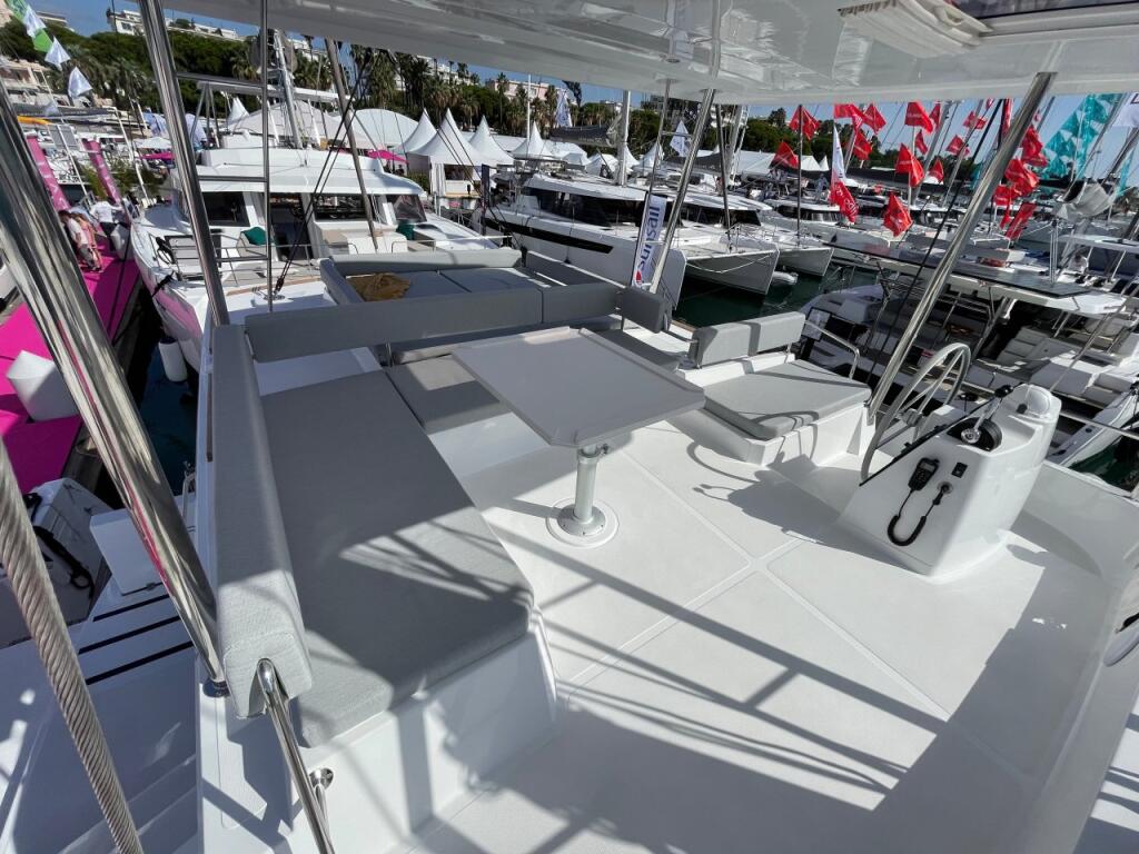Catamaran 