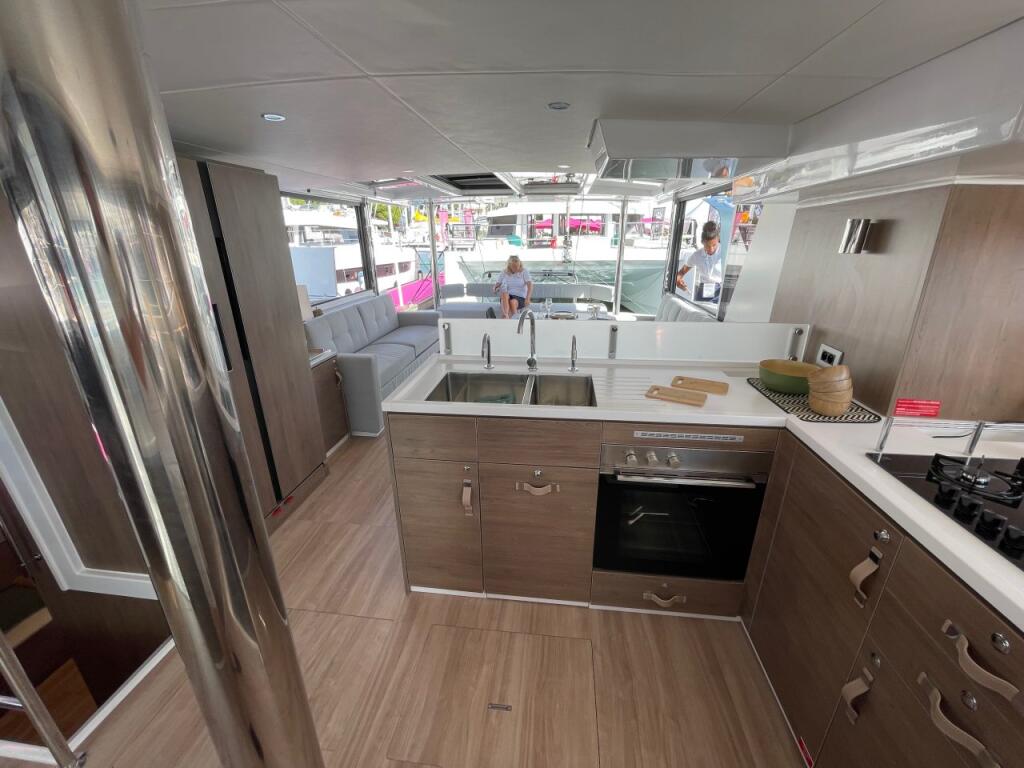 Catamaran 