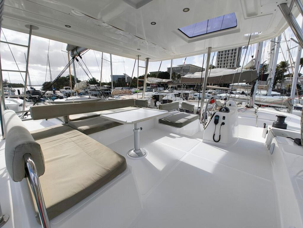 Catamaran 