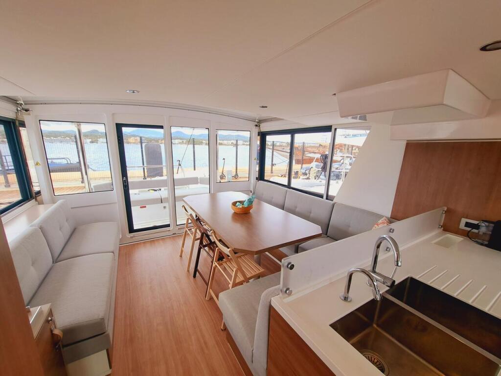 Catamaran 