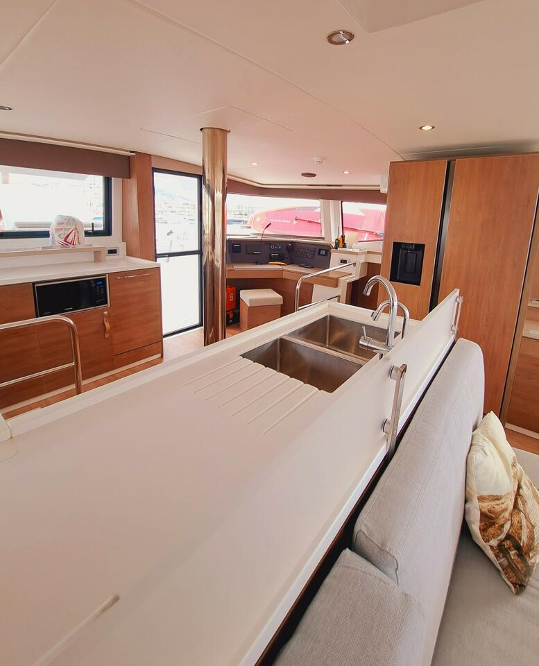 Catamaran 