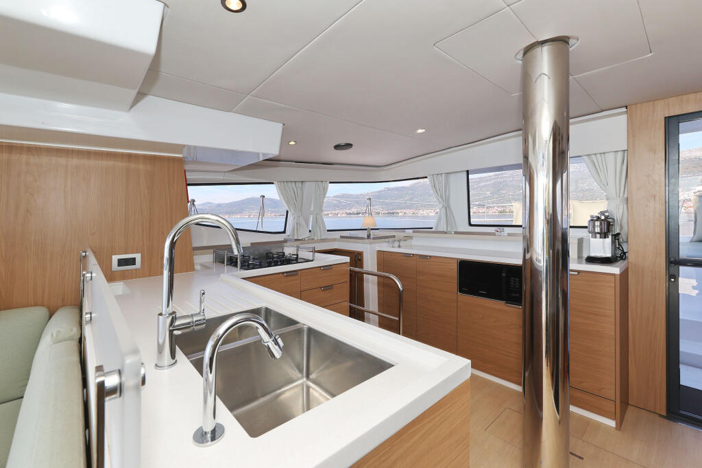 Catamaran 