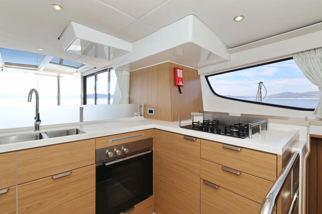 Catamaran 