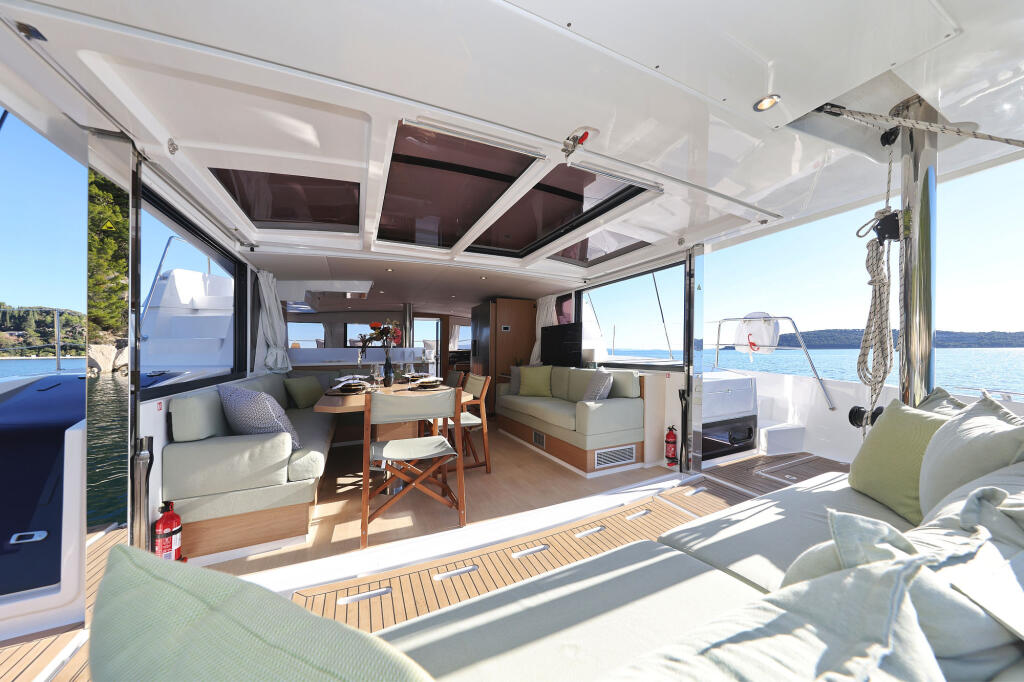 Catamaran 