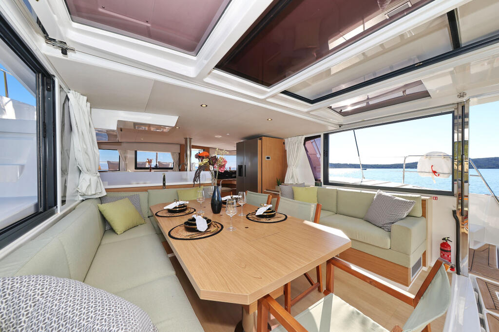 Catamaran 