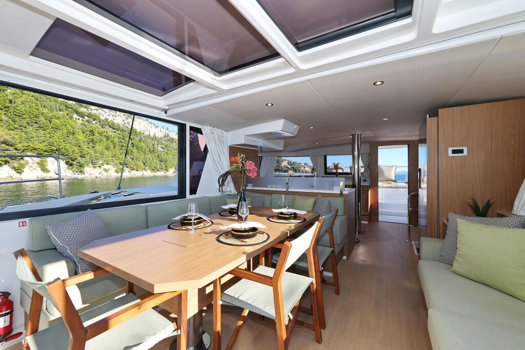 Catamaran 