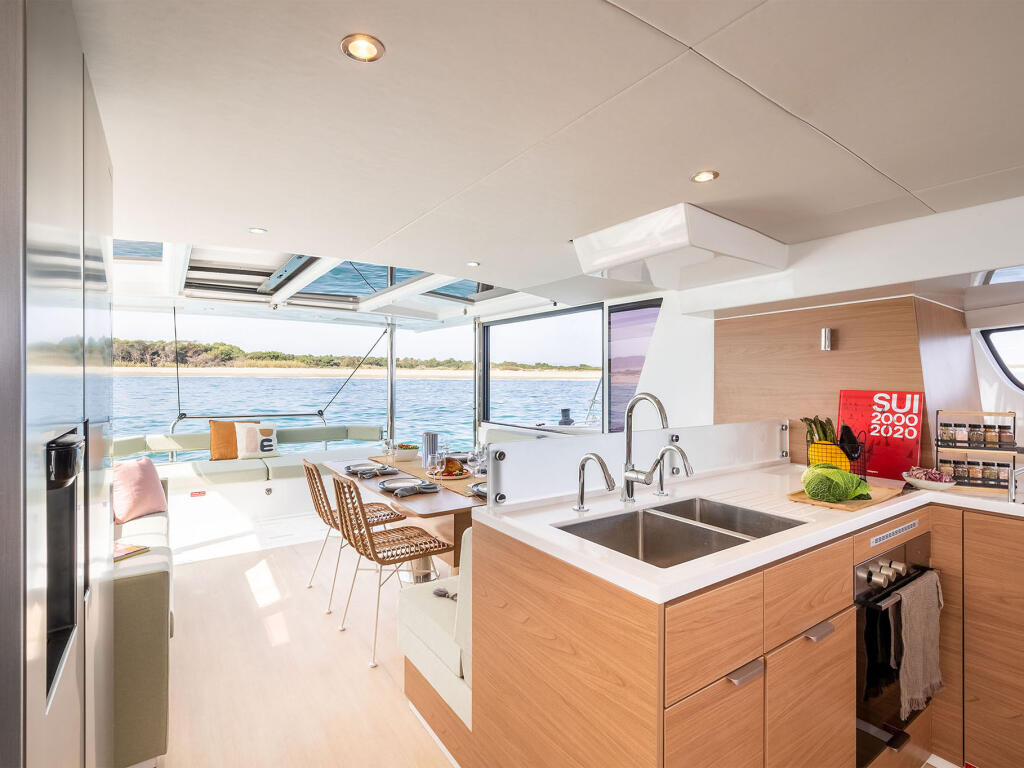 Catamaran 