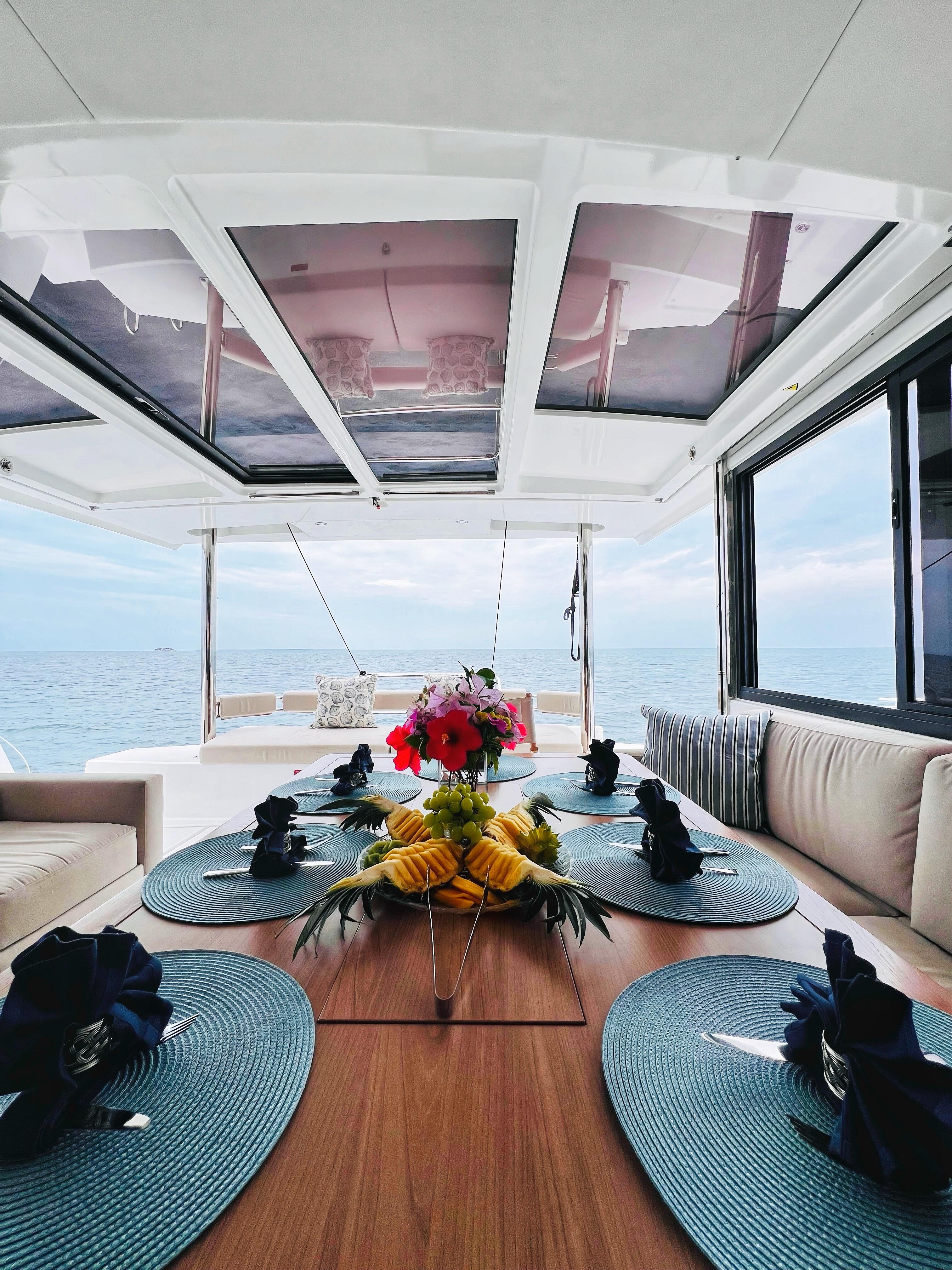 Catamaran 