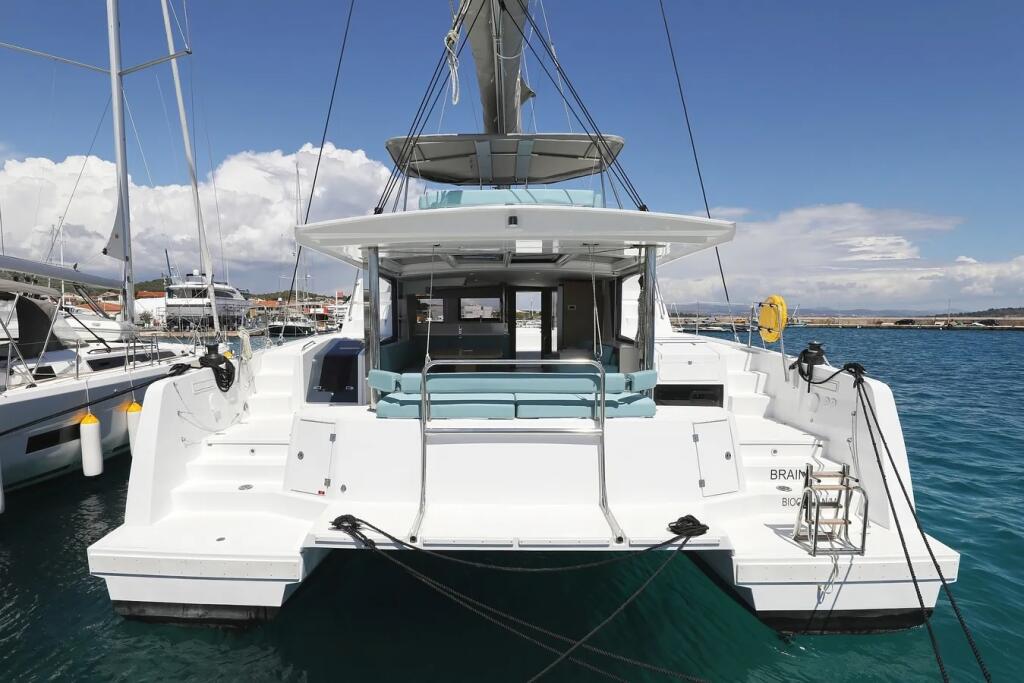 Catamaran 