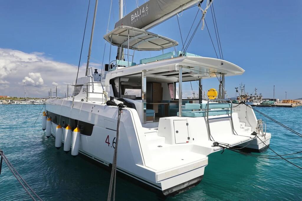 Catamaran 