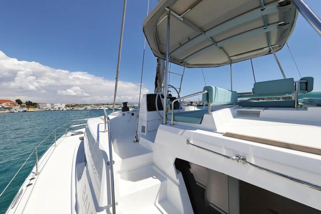 Catamaran 