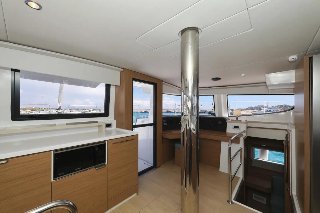 Catamaran 