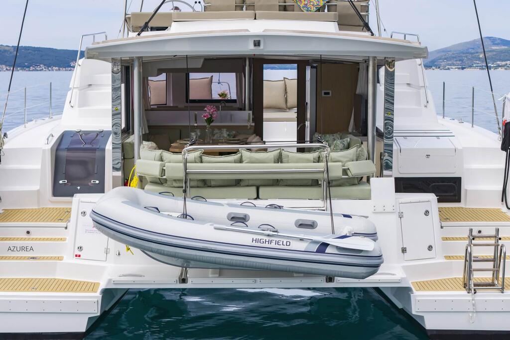 Catamaran 