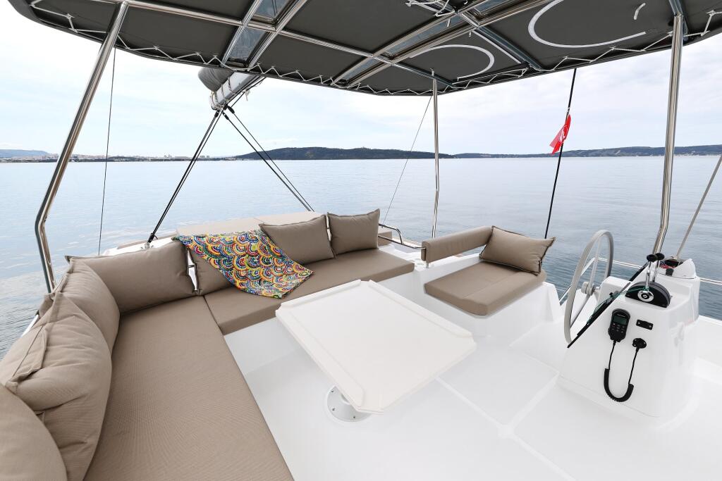 Catamaran 