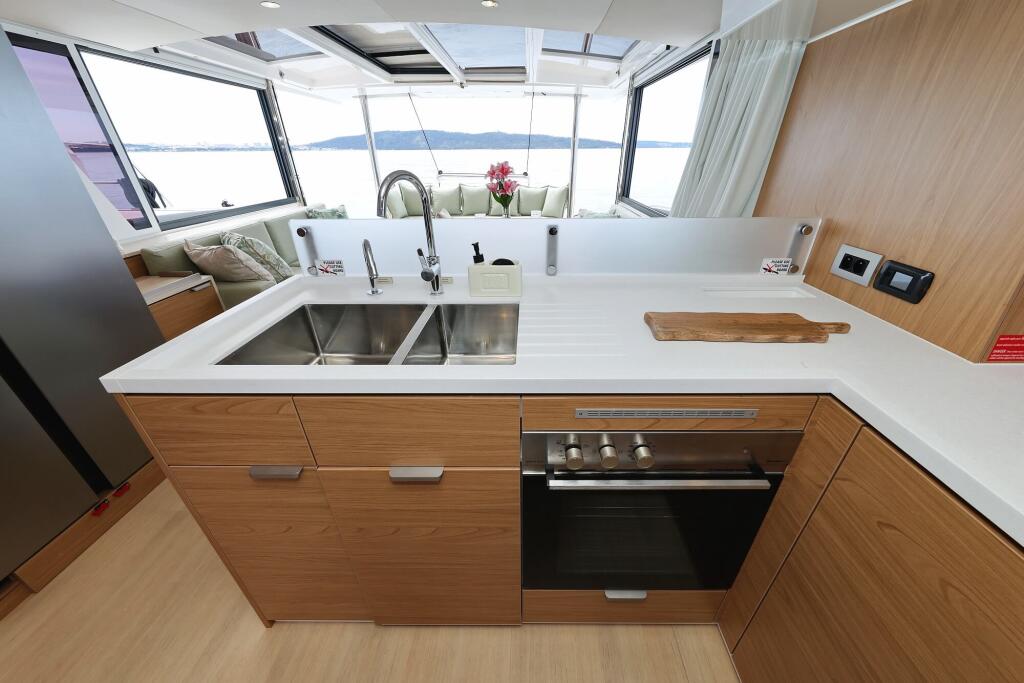 Catamaran 