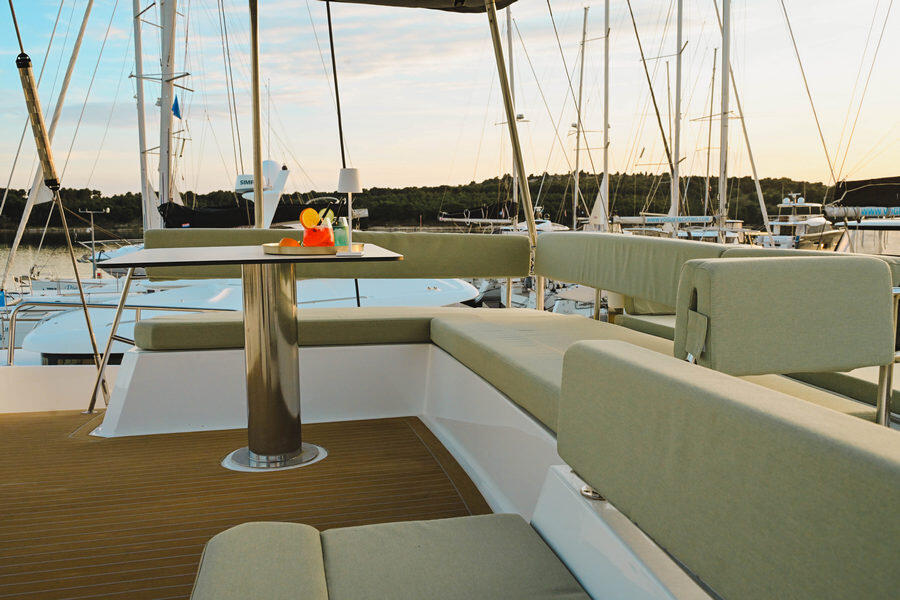Catamaran 