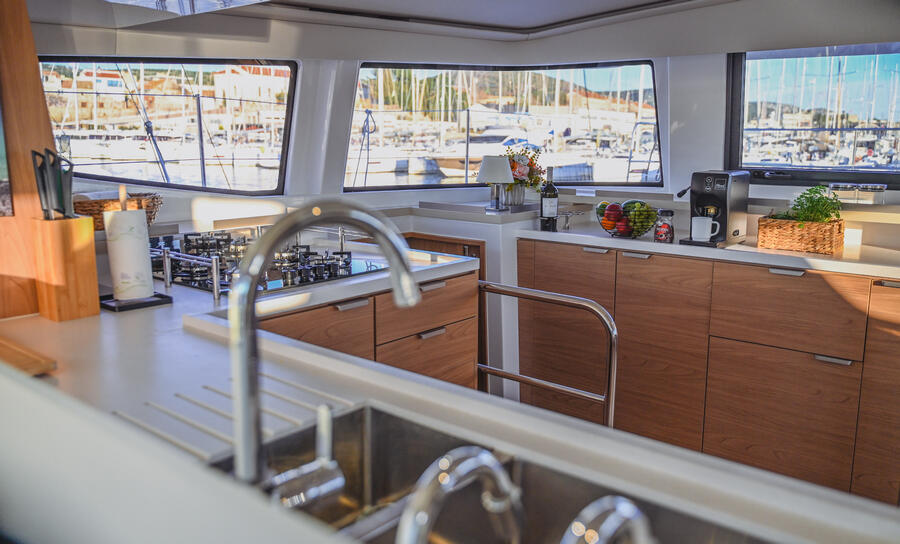 Catamaran 