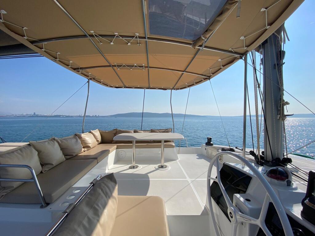 Catamaran 