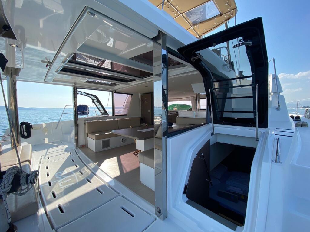 Catamaran 