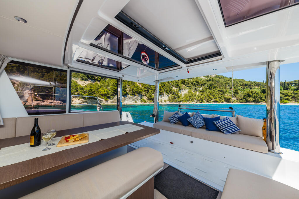 Catamaran 