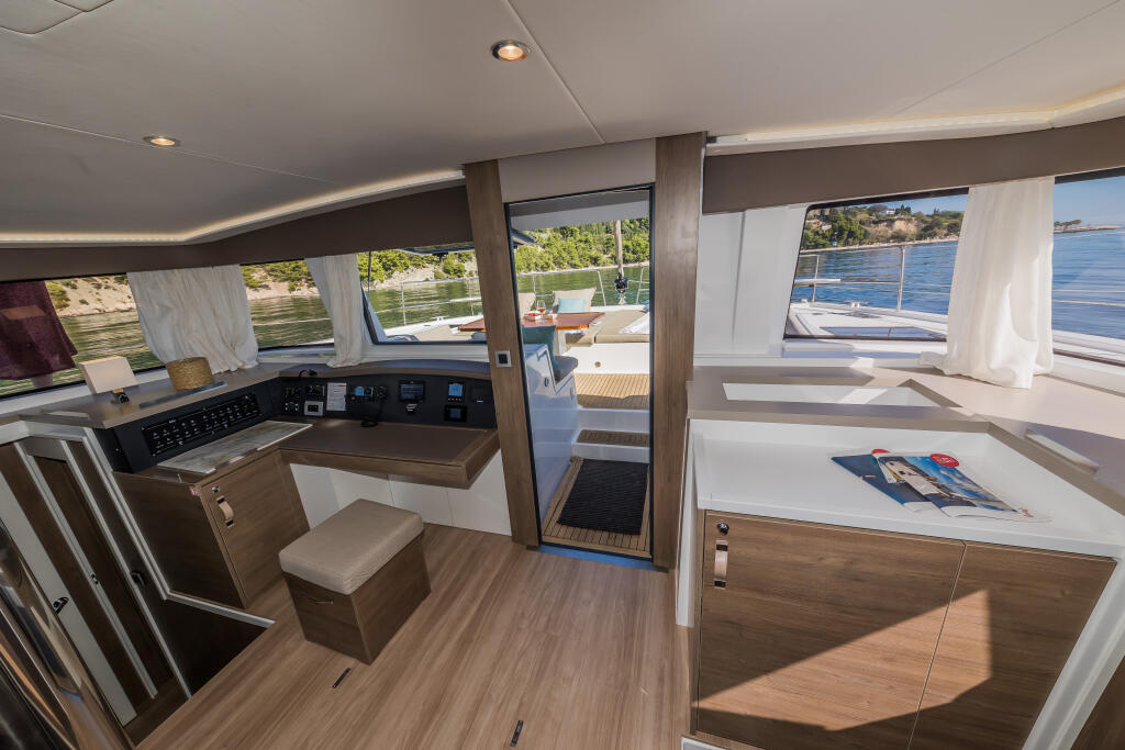 Catamaran 