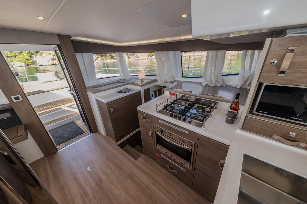 Catamaran 