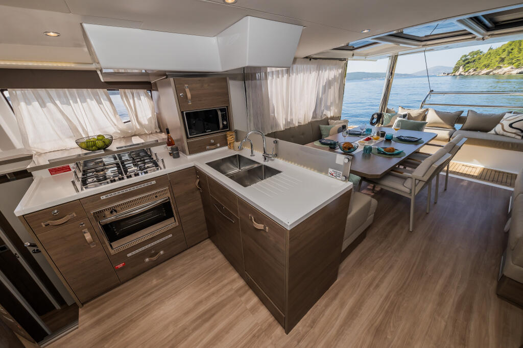 Catamaran 