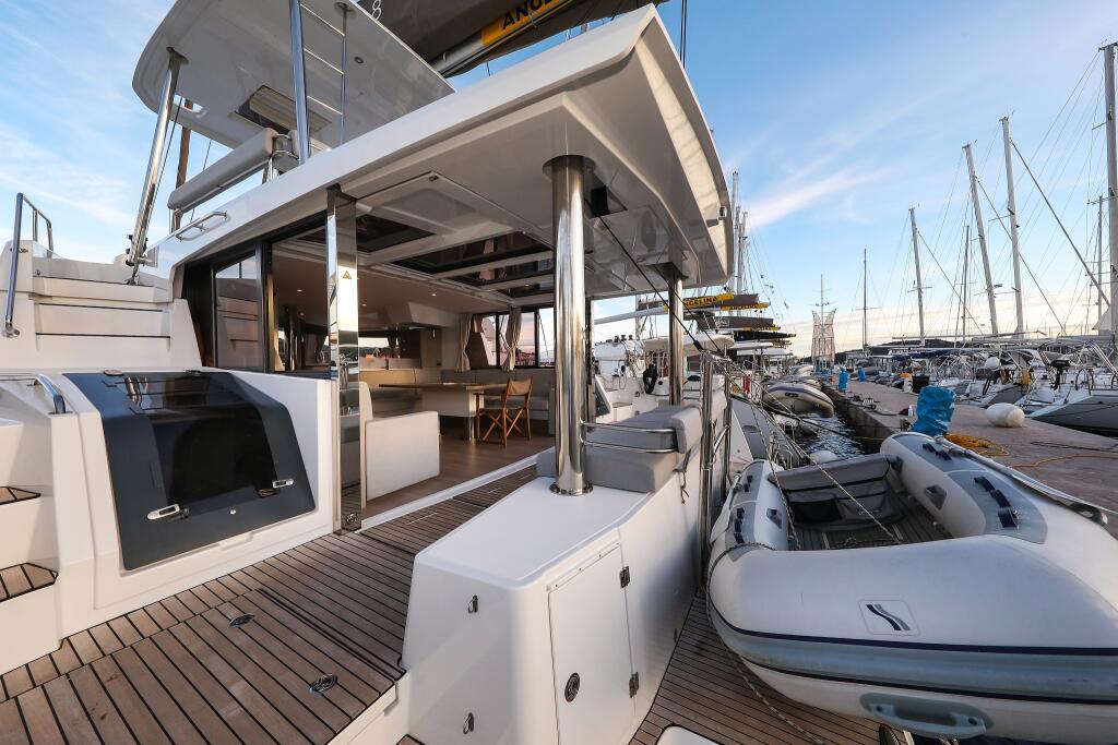Catamaran 