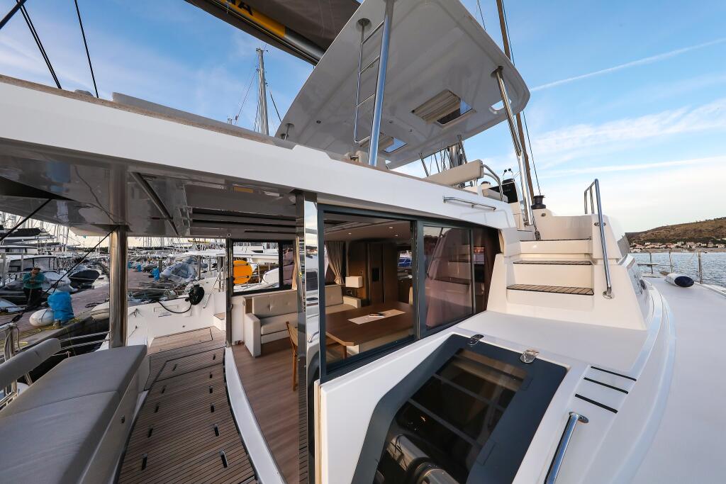 Catamaran 