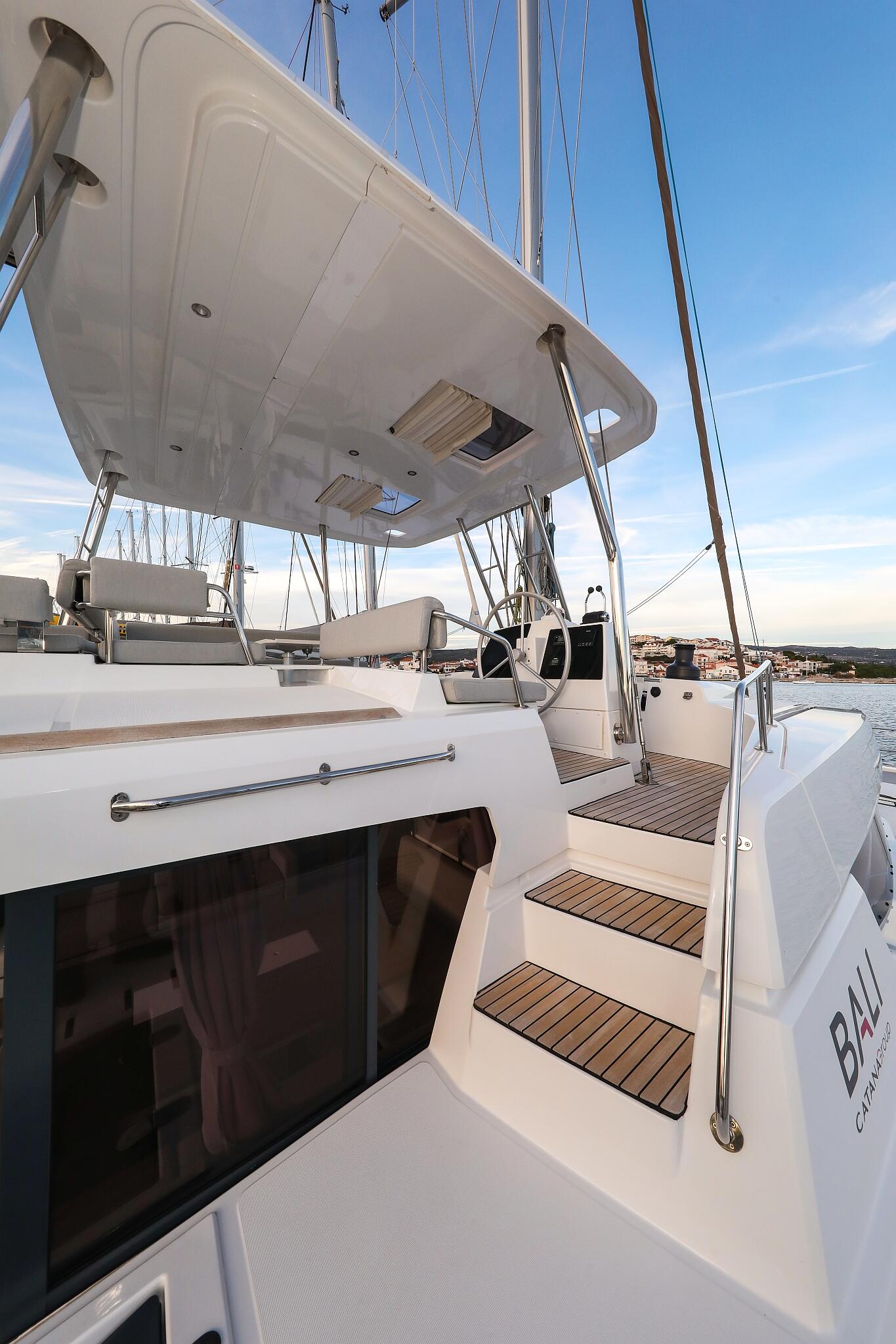 Catamaran 