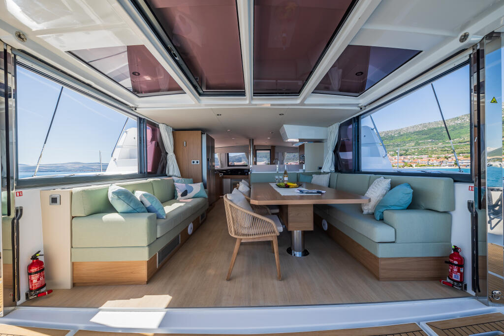 Catamaran 