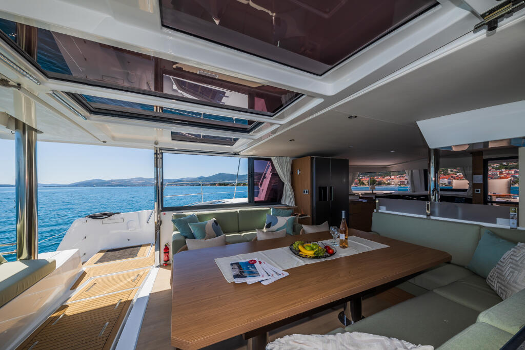 Catamaran 