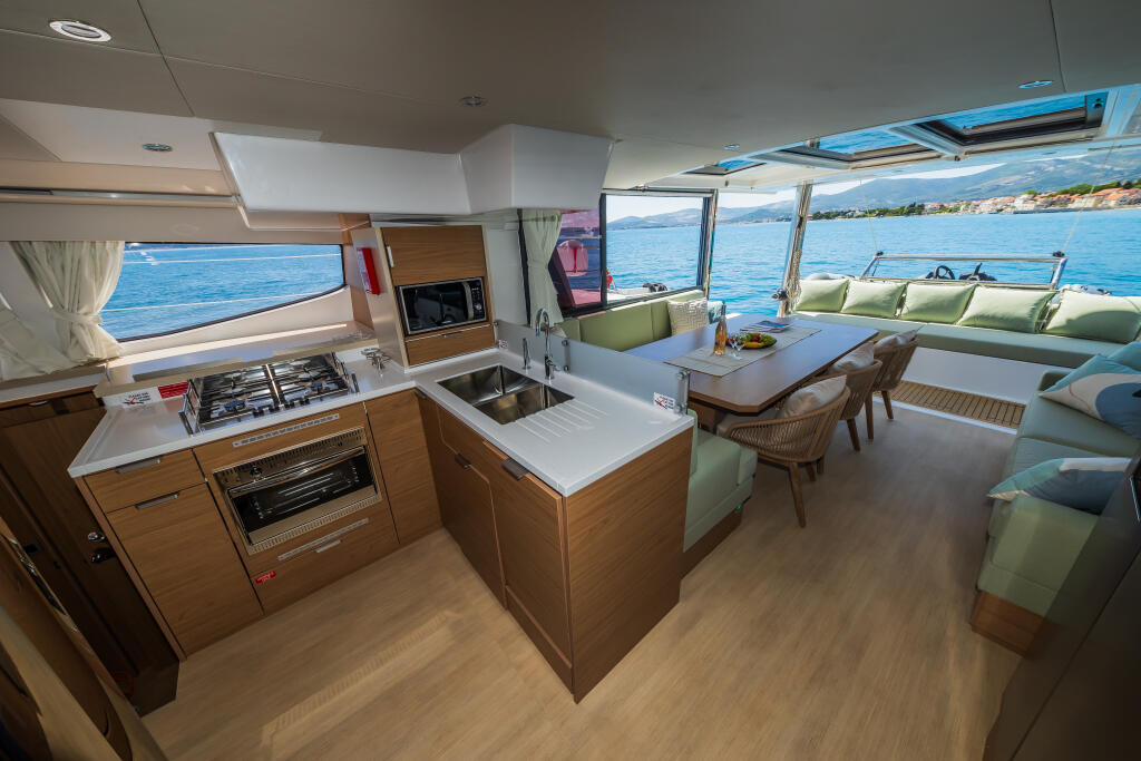 Catamaran 