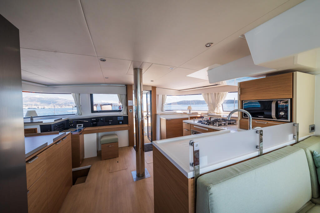 Catamaran 