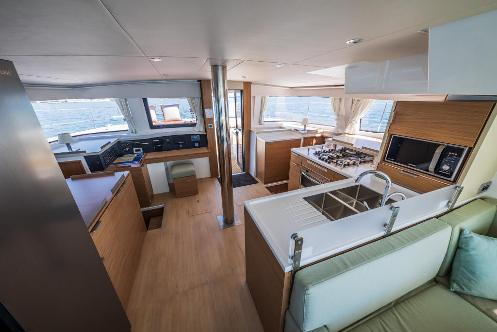 Catamaran 