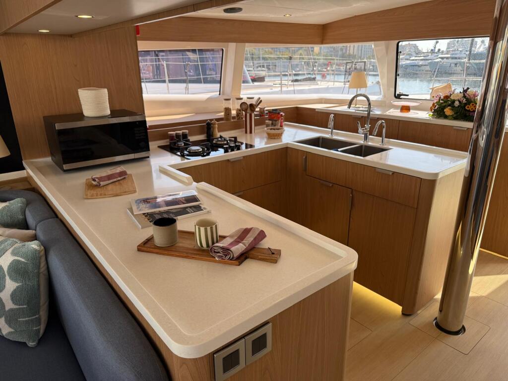Catamaran 