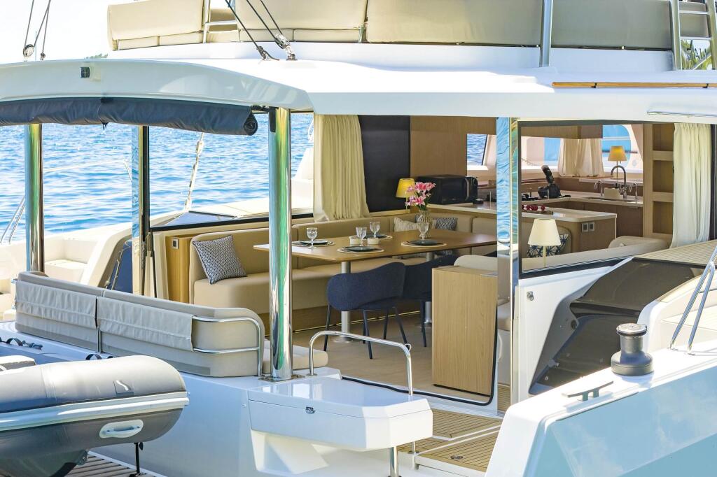 Catamaran 