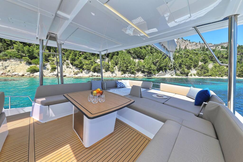Catamaran 