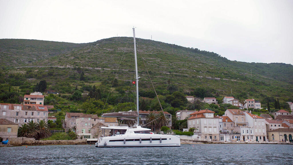 Catamaran 