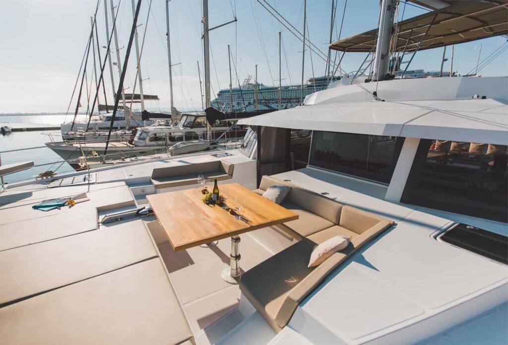 Catamaran 