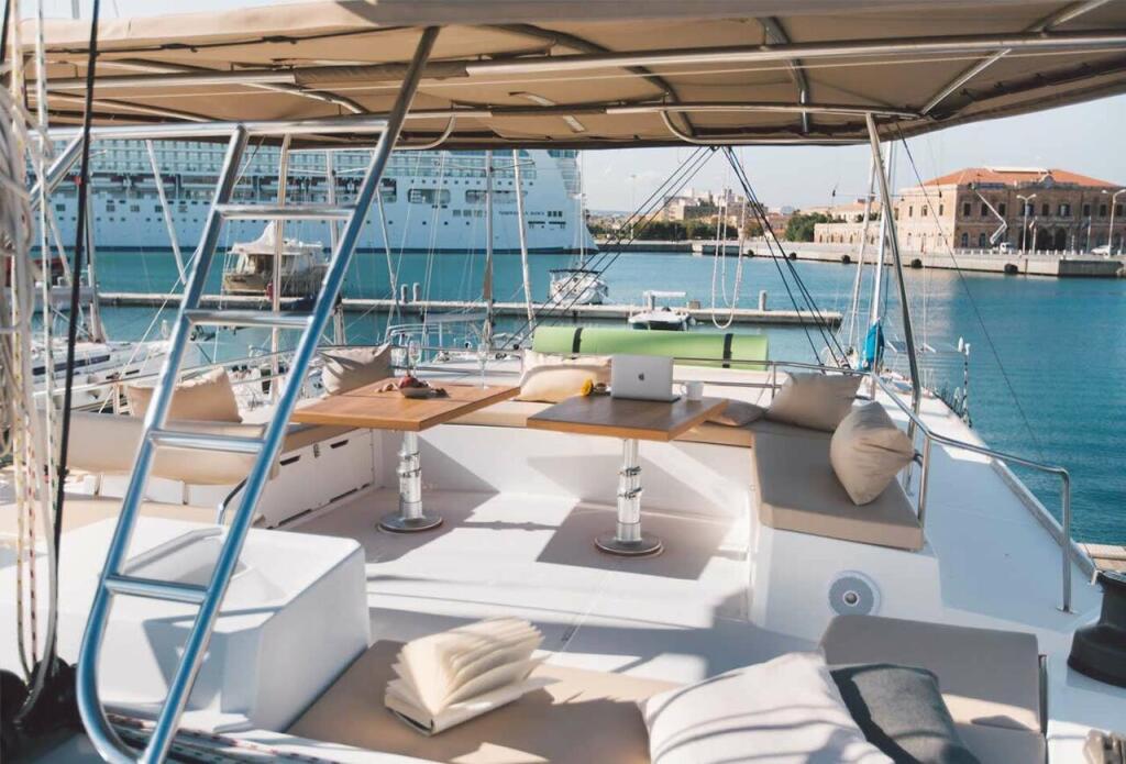 Catamaran 