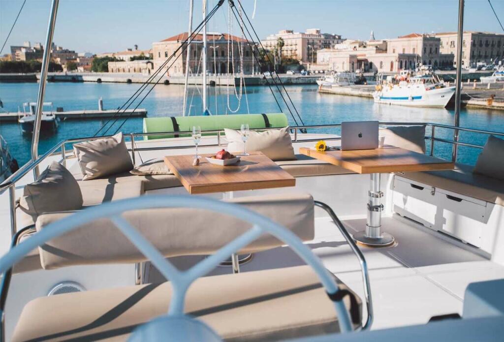 Catamaran 