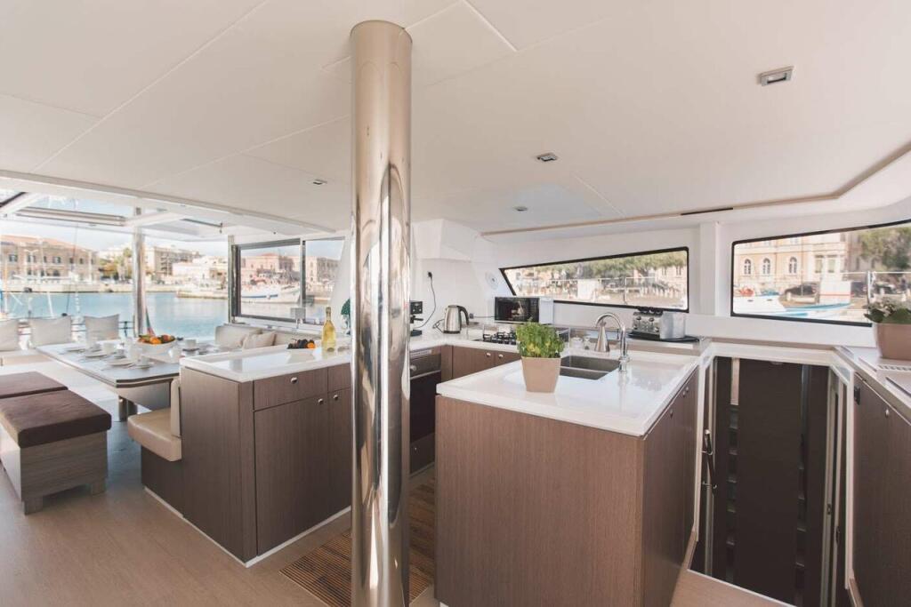 Catamaran 