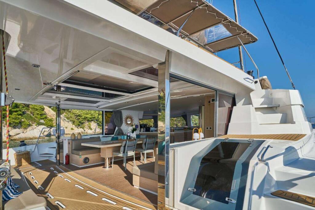 Catamaran 