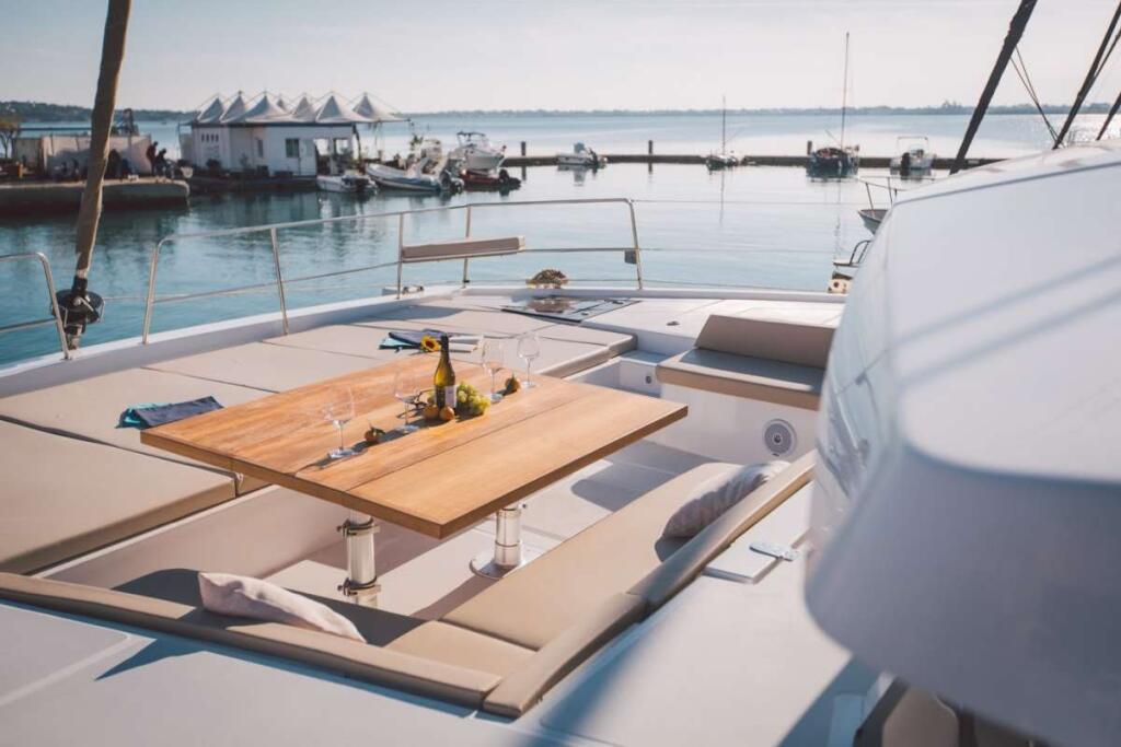 Catamaran 
