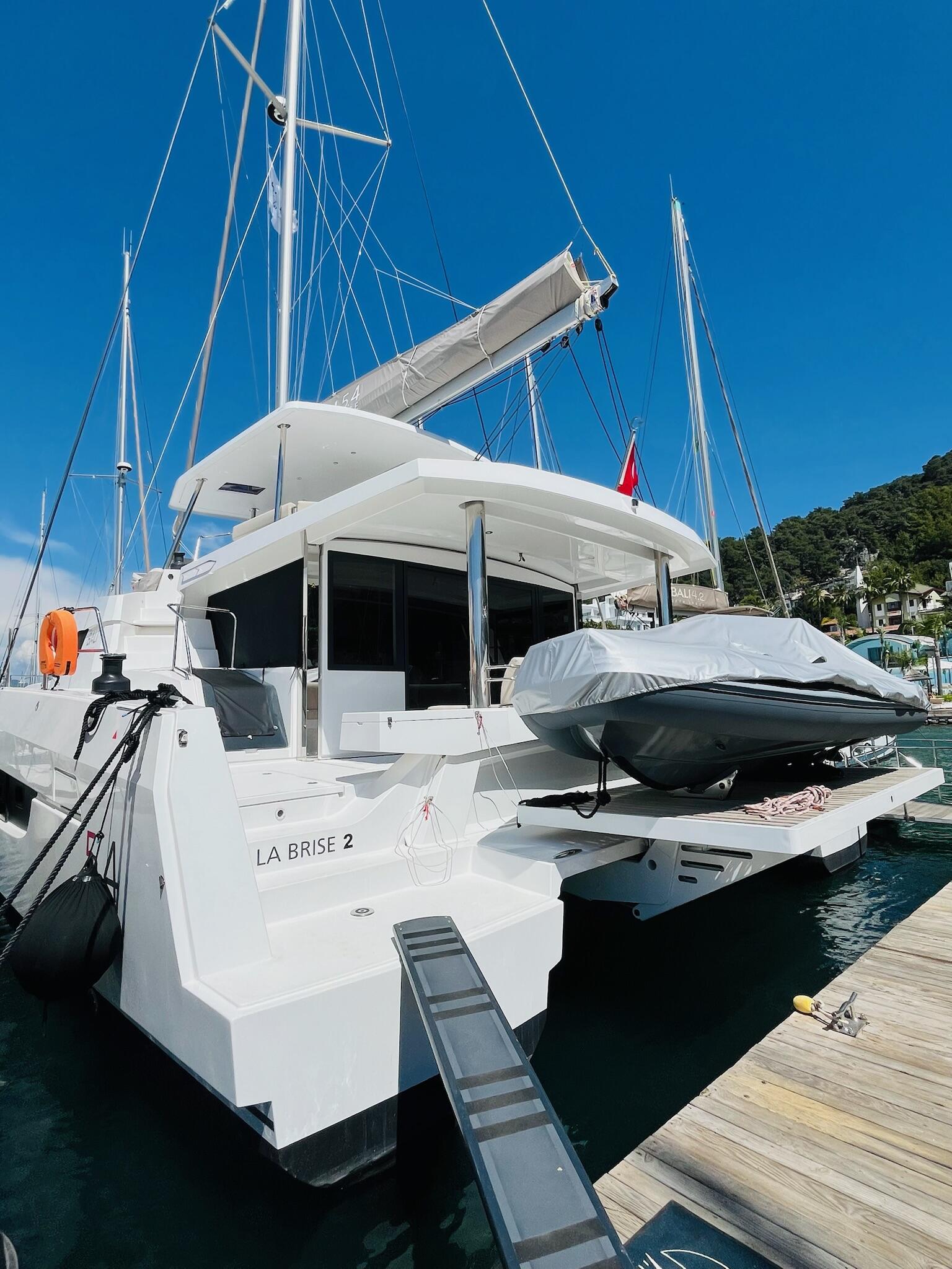 Catamaran 