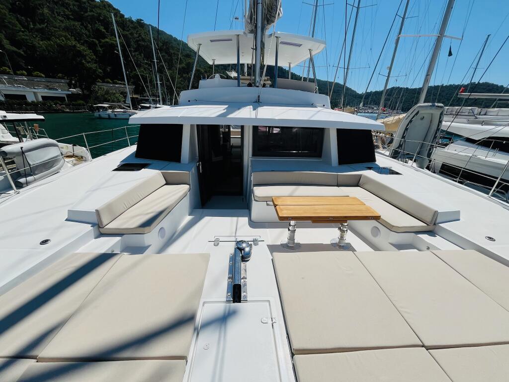 Catamaran 