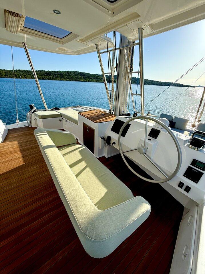 Catamaran 